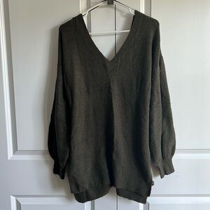 NWT YES LOLA OVERSIZED sweater